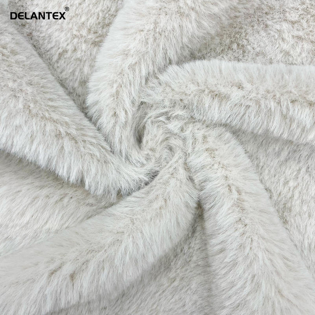 Delantex Wholesale 100% Polyester Rabbit Fur Fabric One Side Brushed Warped Anti-Static for Winter Warm-keeping Coats Girls