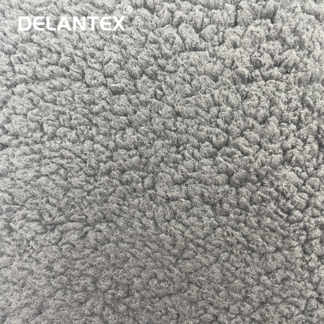 Delantex Cold Resistant Warm Keeping Printed Polyester Bonded Fabric for Winter Garments