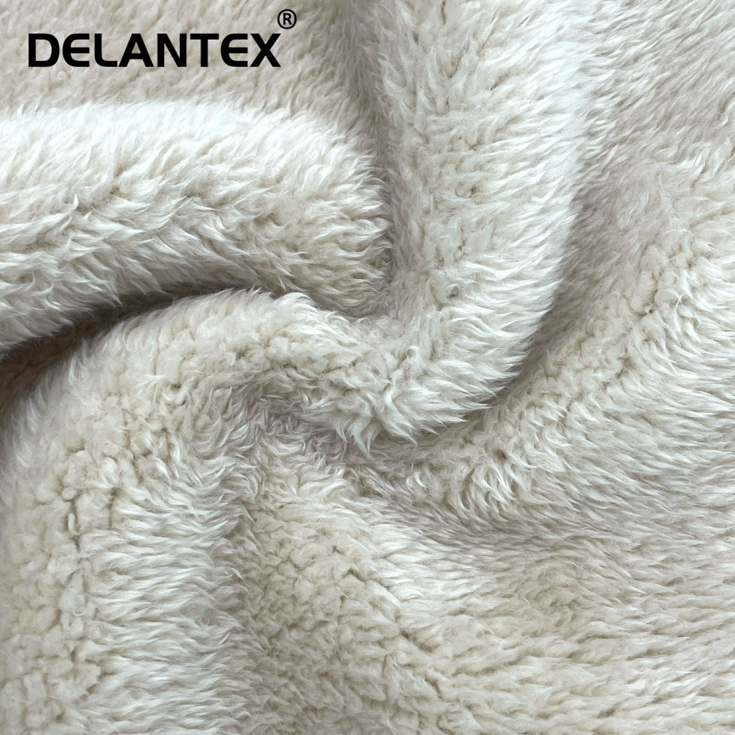 Delantex Customized Soft Plush Faux Fur Sherpa Fleece Fabric for Garment Bedding Free Sample
