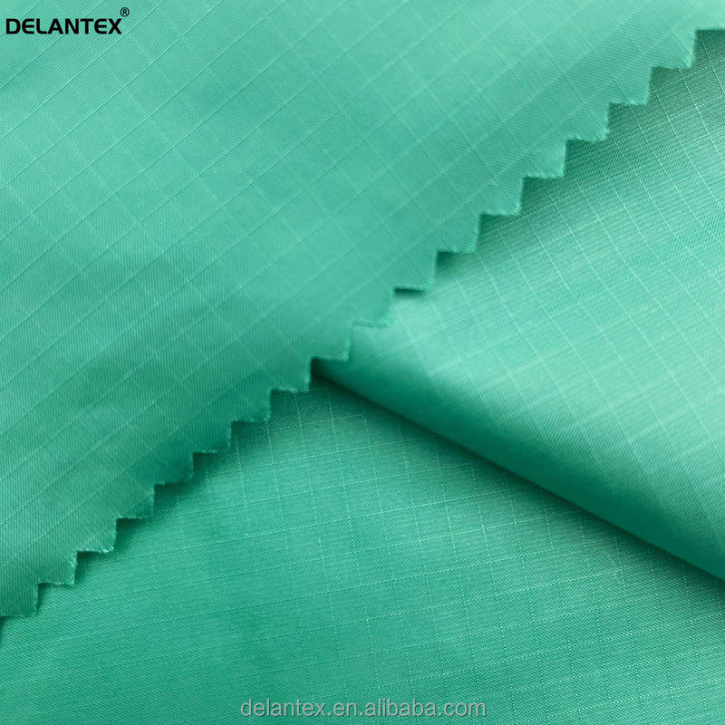 Delantex 100% Polyester Waterproof Green Grid Plaid Fabric for Outdoor Girls' Suitcase Lining and Garments