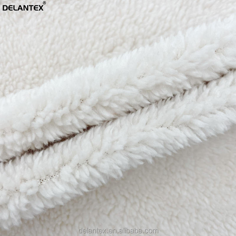 Delantex No Shedding Soft Beige Stretch Sherpa Fleece Fabric Suppliers