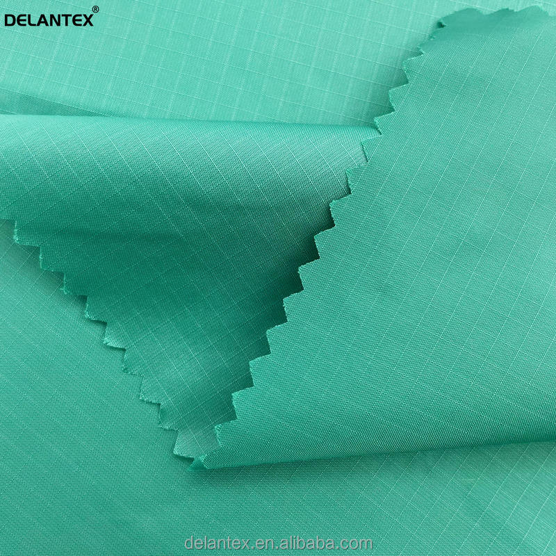 Delantex 100% Polyester Waterproof Green Grid Plaid Fabric for Outdoor Girls' Suitcase Lining and Garments