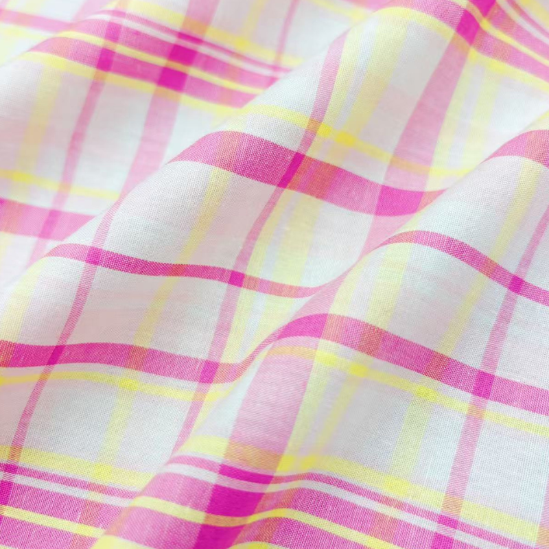 Delantex 90gsm 60% Cotton 40% Polyester CVC Check Yarn Dyed Woven Fabric Comfortable Anti-pilling For Workwear